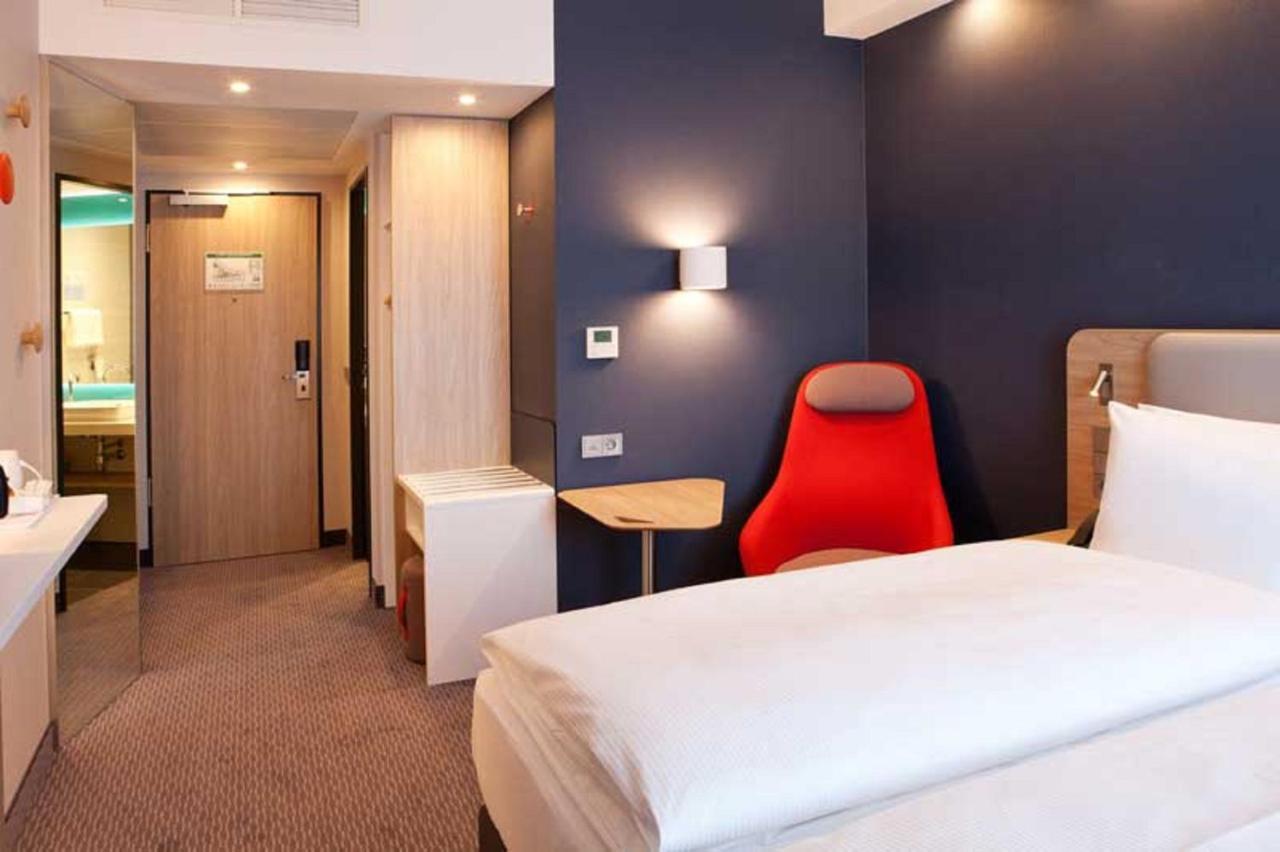 Holiday Inn Express Bochum By Ihg 外观 照片