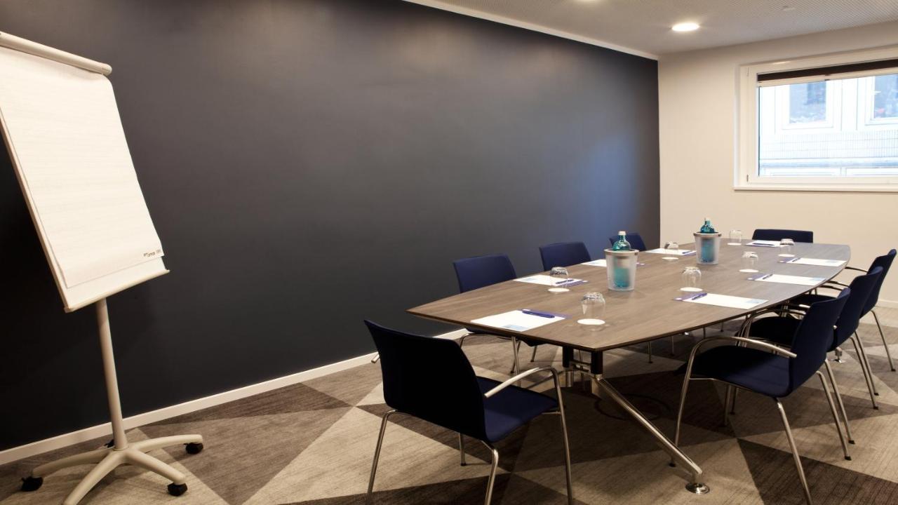 Holiday Inn Express Bochum By Ihg 外观 照片