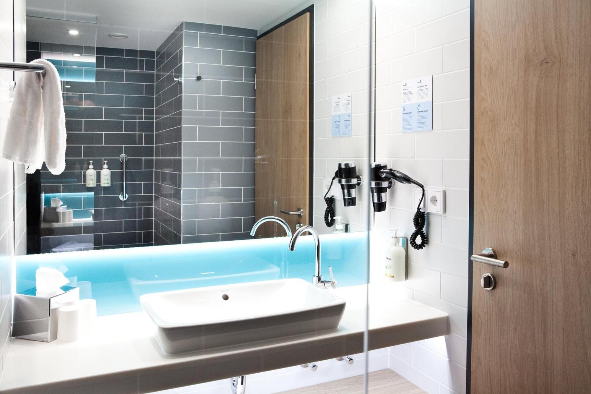 Holiday Inn Express Bochum By Ihg 外观 照片