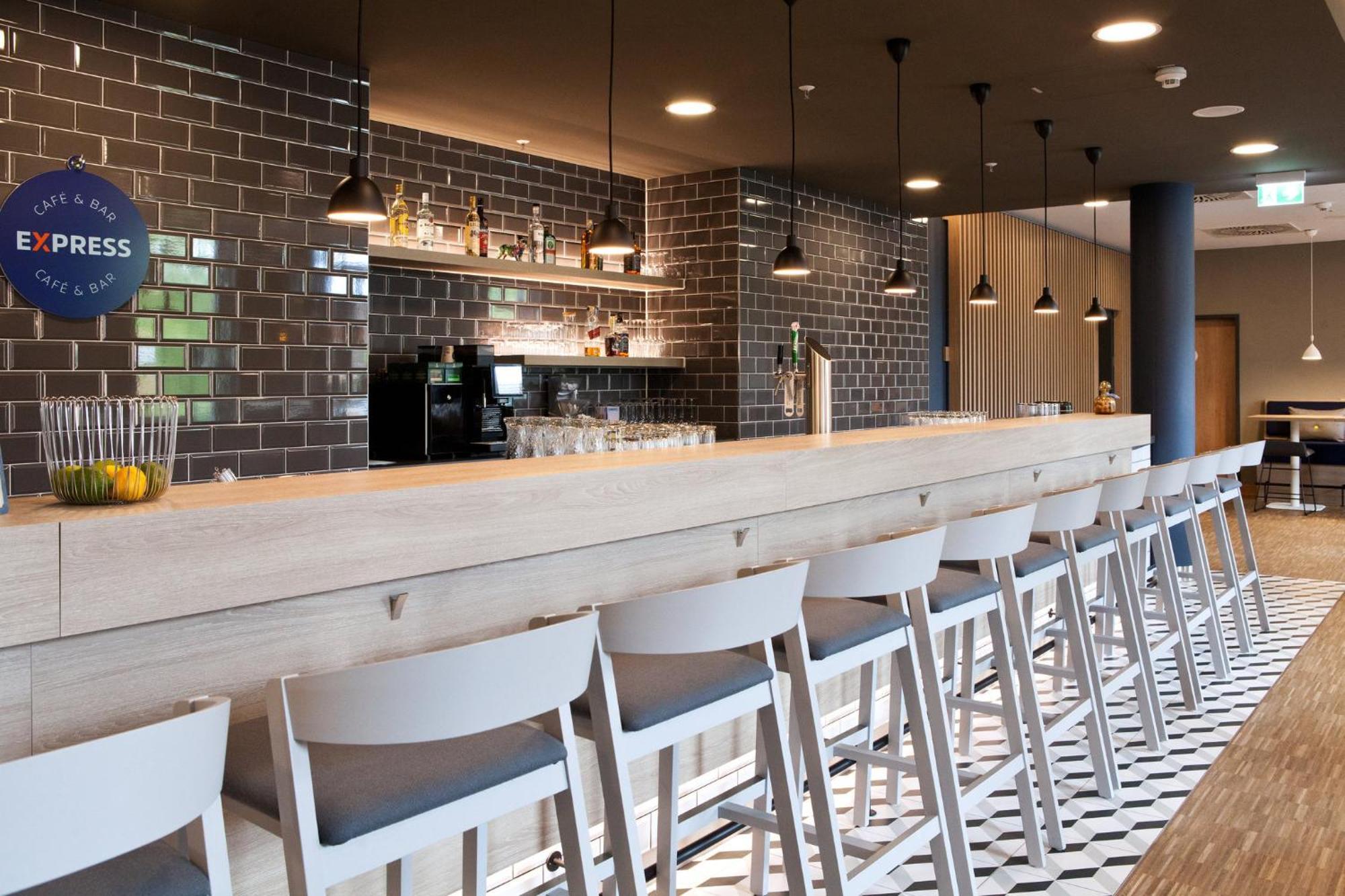 Holiday Inn Express Bochum By Ihg 外观 照片